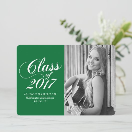 Modernes Solid Green | Ankündigung des Abschlusses (Stehend Vorderseite)