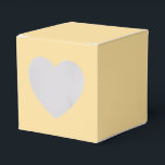 Modernes Solid Yellow Simple Chic Elegante Geschenkschachtel<br><div class="desc">Moderne Solid Yellow Simple Chic Elegant Fevor Boxen verfügen über ein modernes solides Gelb. Perfekt für den Valentinstag,  den Vatertag,  den Frauentag,  den Muttertag,  Geburtstagspartys,  Jubiläum,  Hochzeiten,  Babyduschen und vieles mehr. Erstellt von Evco Studio www.zazzle.com/store/evcostudio</div>