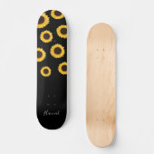 Modernes Sonnenblumenschwarz Personalisiert Skateboard (Vorderseite)