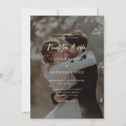 Modernes spanisches Black Overlay Foto Hochzeit Einladung (Vorderseite)