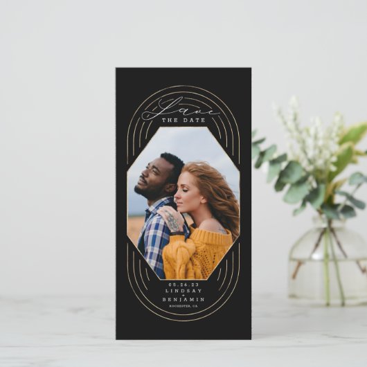 Modernes, stilvolles Boho Gold Black Save the Date (Stehend Vorderseite)