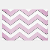 Modernes, stilvolles Chevon Stripe Yellow Pink Lil Geschenkpapier Set (Vorderseite)