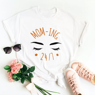 Modernes, stilvolles Mama-ing 24/7 Muttertagsangeb T-Shirt