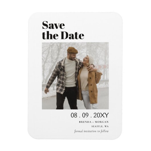 Modernes, stilvolles Typografie-Save the Date Foto Magnet (Vertikal)