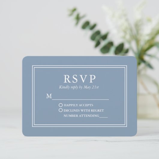 Modernes, stilvolles Wedding Dusty Blue RSVP Karte (Stehend Vorderseite)