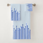 Modernes Streifenmuster auf hellblau Badhandtuch Set (Insitu)