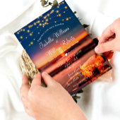 Modernes Summer Sunset Beach Mason Jar Wedding Einladung