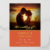 Modernes Sunset Orange Script Foto Minimal Wedding Folieneinladung (Vorderseite)