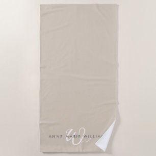 Modernes Tan-Weiß-Script-Monogramm Strandtuch