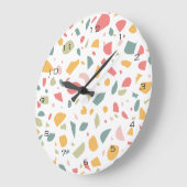 Modernes Terrazzo-Muster Große Wanduhr (Winkel)