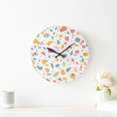 Modernes Terrazzo-Muster Große Wanduhr (Zuhause)