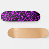 Modernes Trendrosa und Lila Camouflage-Muster Skateboard (Horizontal)