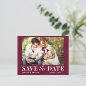 Modernes trendy Foto Burgundy Save the Date Postkarte (Stehend Vorderseite)