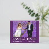 Modernes trendy Foto Save the Date Lila Postkarte (Stehend Vorderseite)