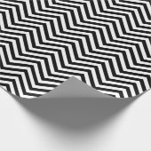 Modernes trendy Schwarz-weißes Zickzack Zigzag-Mus Geschenkpapier (Ecke)