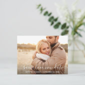 Modernes, trendy Script derselben Liebe Neues Date Postkarte (Stehend Vorderseite)