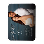 Modernes, trendy Script-Foto Save the Date Hochzei Magnet (Vertikal)