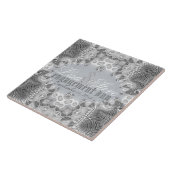 Modernes Tribal Silver + Weiße Verlobung Souvenir Fliese (Seite)