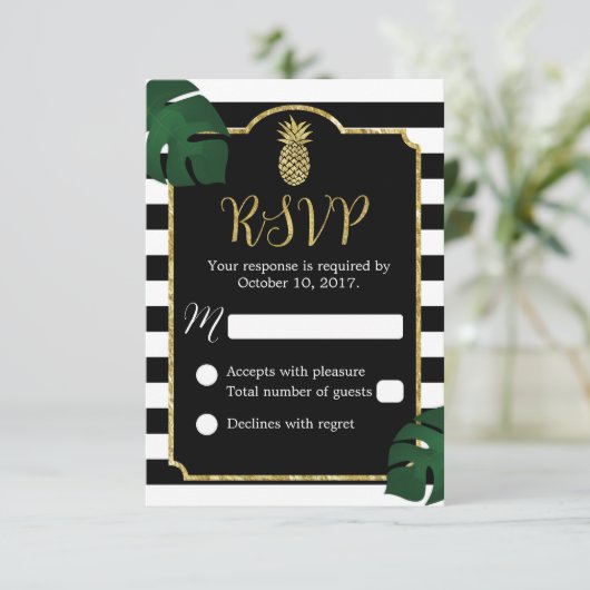Modernes tropisches Ananas Hawaiian Wedding RSVP (Stehend Vorderseite)