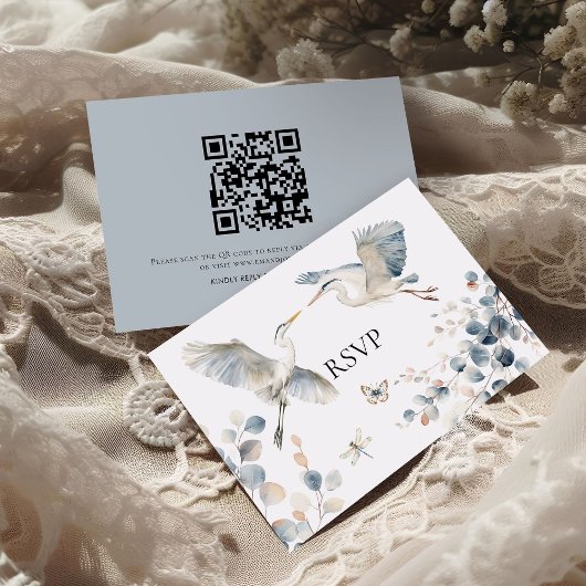 Modernes, trostloses Blue Herons QR Code Wedding RSVP Karte