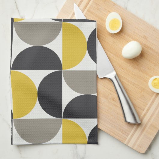 Modernes Turmergunmetall aus dem Mittelalter Geschirrtuch (Viertel Falte)