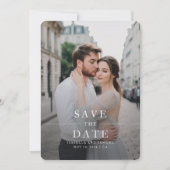 Modernes Typografie-Foto Hochzeitdatum Gerettet Einladung (Vorderseite)