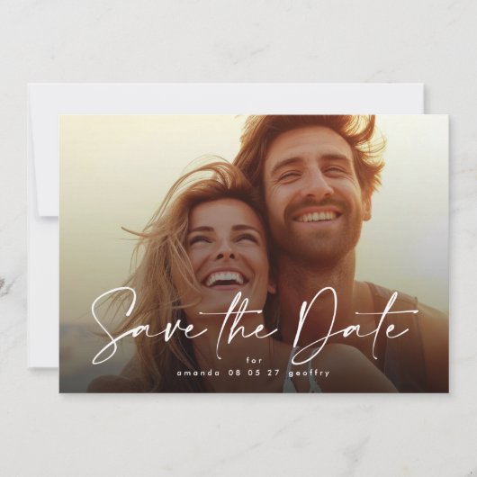 Modernes Typografie-Overlay-Foto Save The Date (Vorderseite)