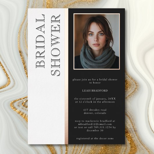 Modernes Typografie-Schwarz-weißes Foto-Brautparty Folieneinladung