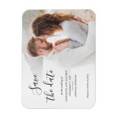 Modernes Typografie-Script-Foto Save the Date Magnet (Vertikal)