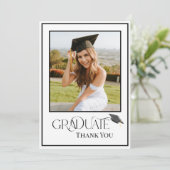 Modernes Typografy Graduate Foto Dankeskarte (Stehend Vorderseite)