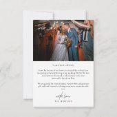 Modernes Typografy Wedding Foto Dankeskarte (Rückseite)