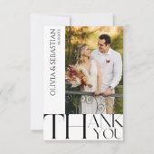Modernes Typografy Wedding Foto Dankeskarte (Vorderseite)