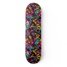 Modernes Urban Graffiti Grunge Muster Skateboard