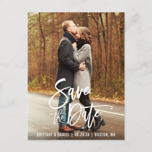 Modernes Verlobung für Pinselskripte Save the Date Postkarte (Vorderseite)