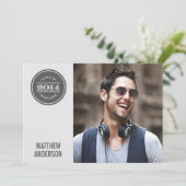 Modernes Vintag | Einladung zur Graduationspartei (Stehend Vorderseite)