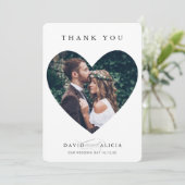 MODERNES WEDD Paar Foto eleganter Herzrahmen Einladung (Stehend Vorderseite)