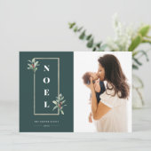 Modernes WEIHNACHTEN Gold Winter Berry Frame Foto (Stehend Vorderseite)