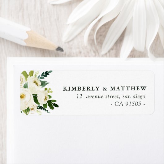 Modernes, weißes, blumengeschmücktes Hochzeitslabe (Insitu)