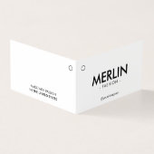 Modernes, weißes Faltenkleidungstaster (Vorderseite)