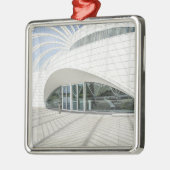 Modernes, weißes Gebäude Ornament Aus Metall (Links)