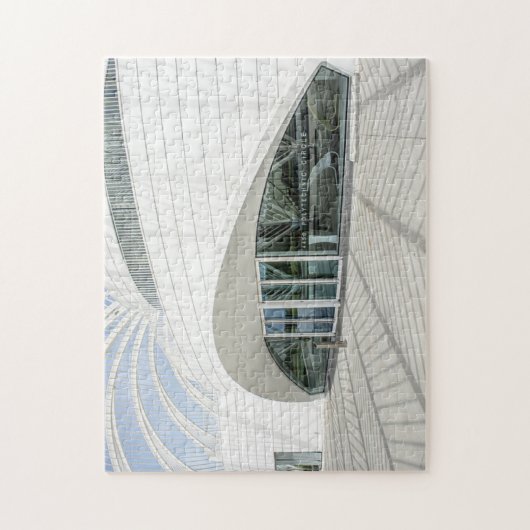 Modernes, weißes Gebäude Puzzle (Vertikal)