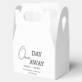 Modernes Weißes One Day Away Probe Dinner Party Geschenkschachtel (Geöffnet)
