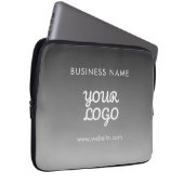 Modernes Werbelogo und Text | Editierbare Farbe Laptopschutzhülle (Vorne Rechts)