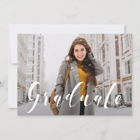 Modernes White Script Foto Abschluss Einladung (Vorderseite)