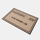 Modernes Willkommen - ish/Personalize Fußmatte (Schrägansicht)