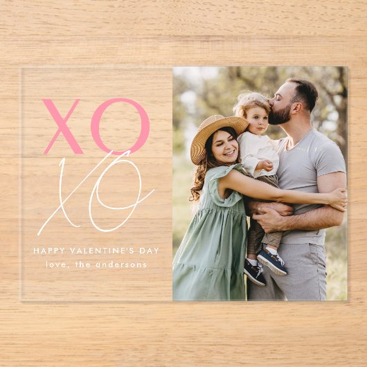 Modernes XOXO Rosa Valentinstag Foto Acryleinladungen (Vorderseite)