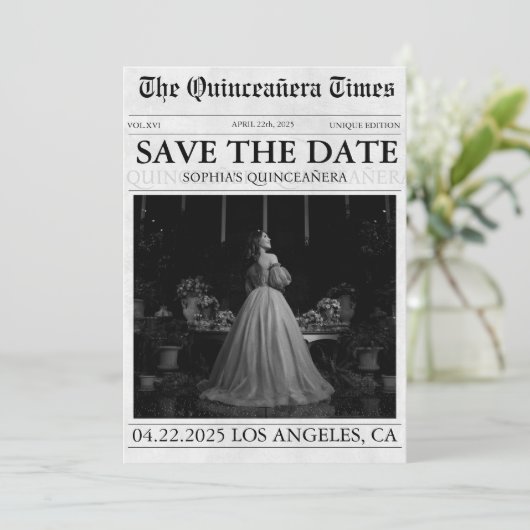 Modernes Zeitungsquinceñera-Foto Save the Date Einladung (Stehend Vorderseite)