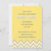 Modernes Zickzack, graues, gelbes Hochzeitsfest-Br Einladung (Rückseite)