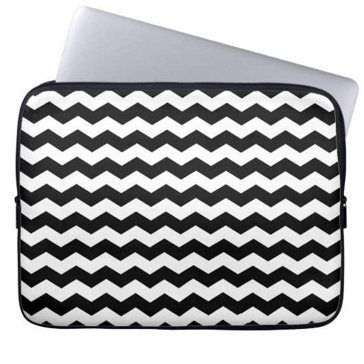 Modernes Zickzack ZigZag Schwarz-Weiß-Muster Laptopschutzhülle (Vorderseite)