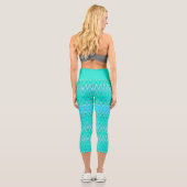 Modernes Zickzackmuster - Wellen in Türkis Capri Leggings (Rückseite)